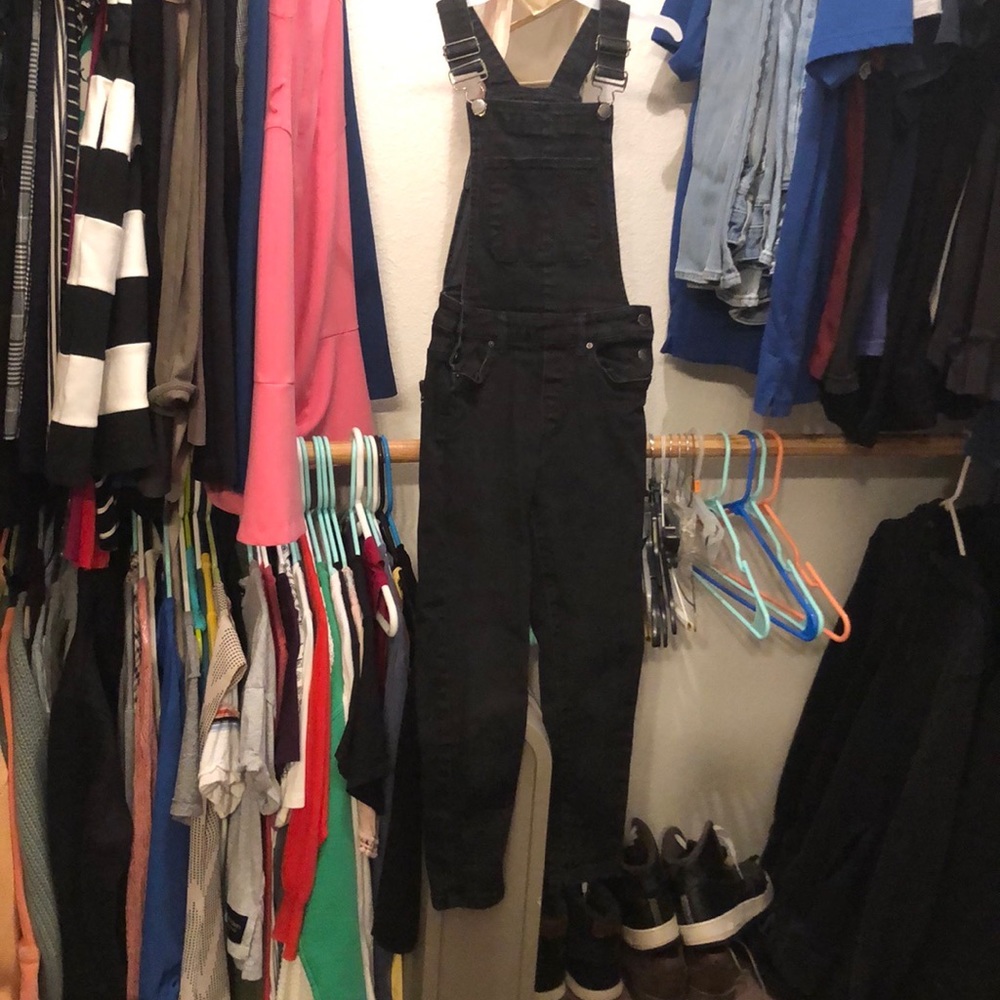 Calvin Klein black jeans!!!! (Size 8-10) girls